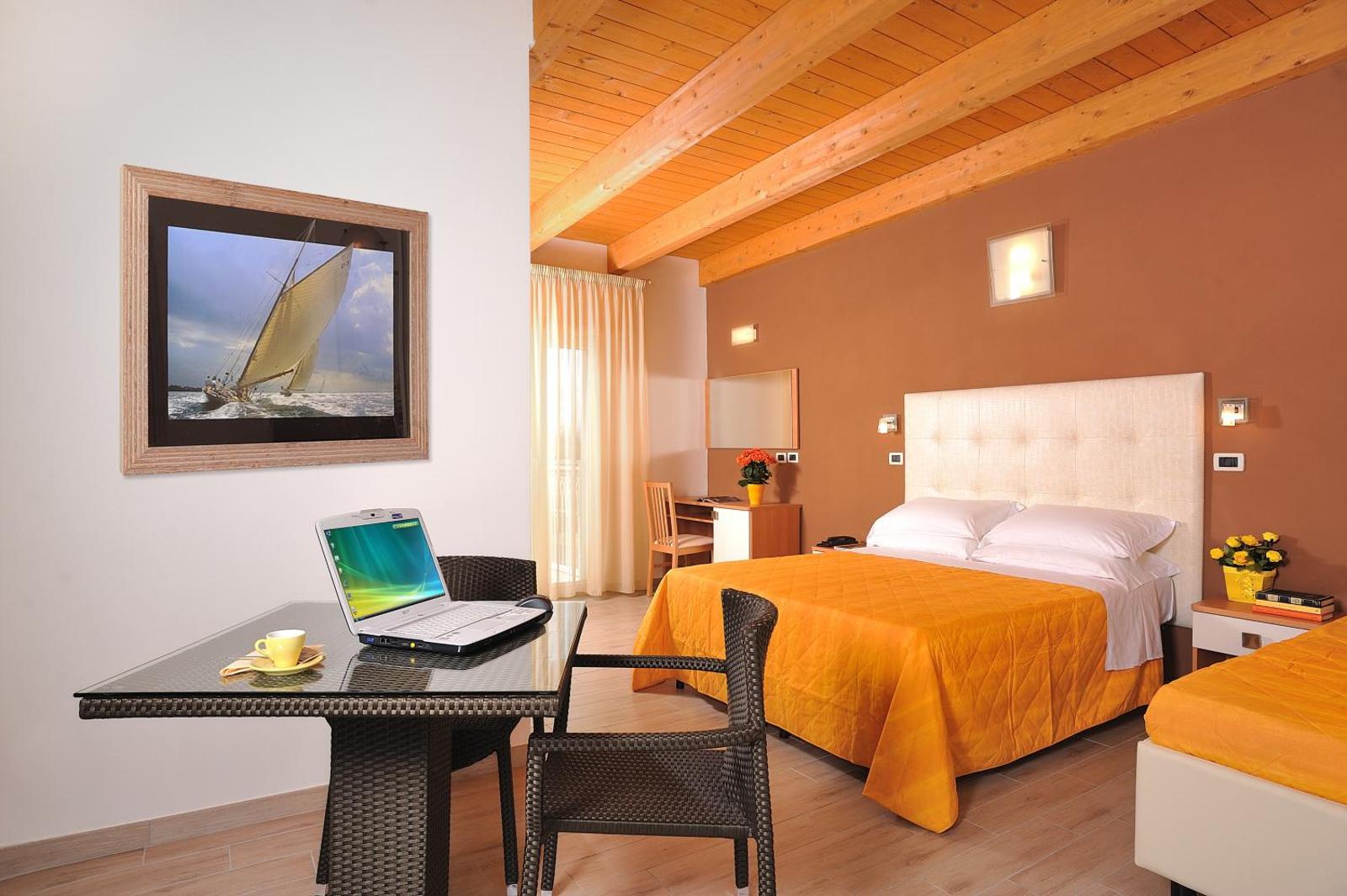 Hotel Favorita Easy Stay Room Only