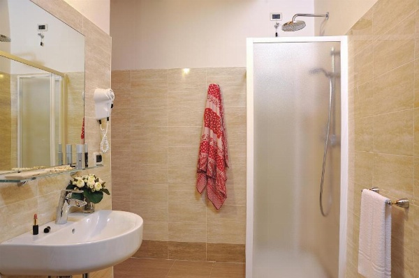 Hotel Favorita Easy Stay Room Only image 40